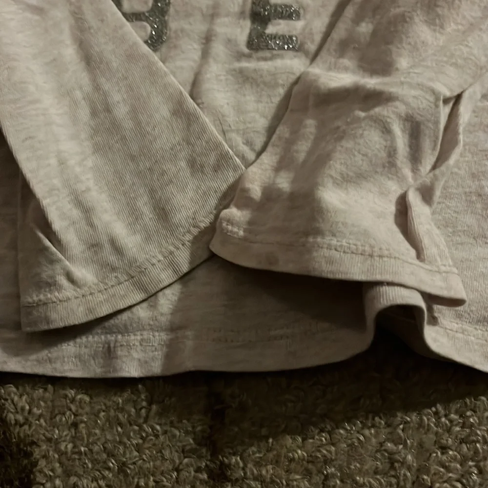 Old navy tshirt